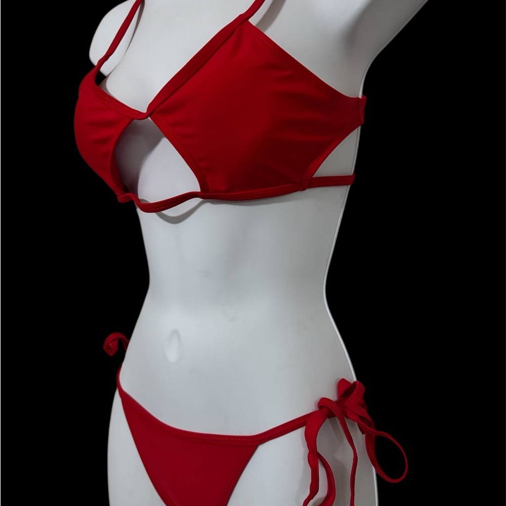 Red Bikini Set - Picture 2 of 7